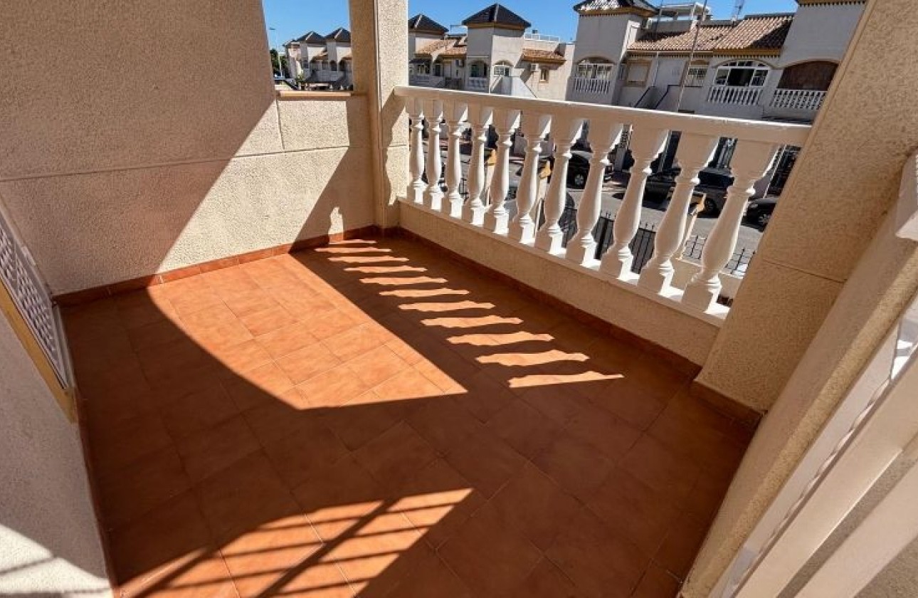 Resale - Bungalow - Torrevieja