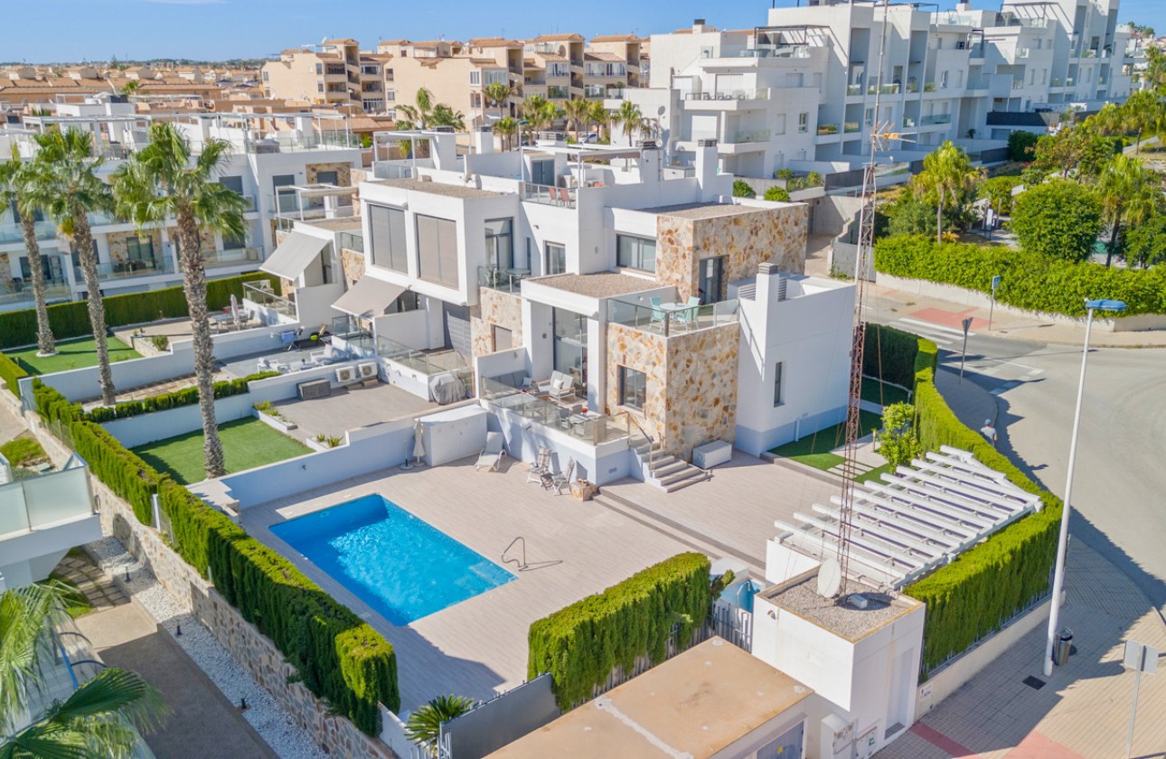 Resale - Bungalow - Torrevieja