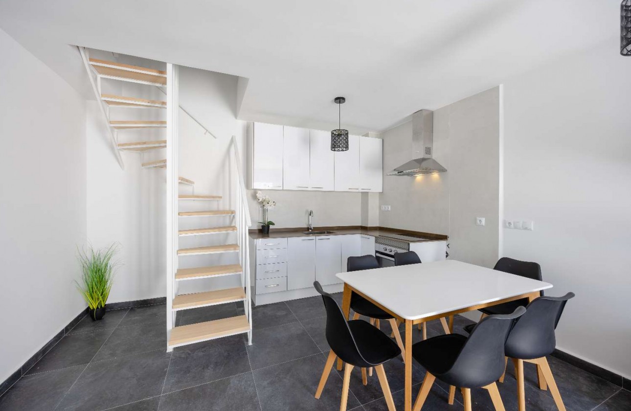 Resale - Bungalow - Torrevieja