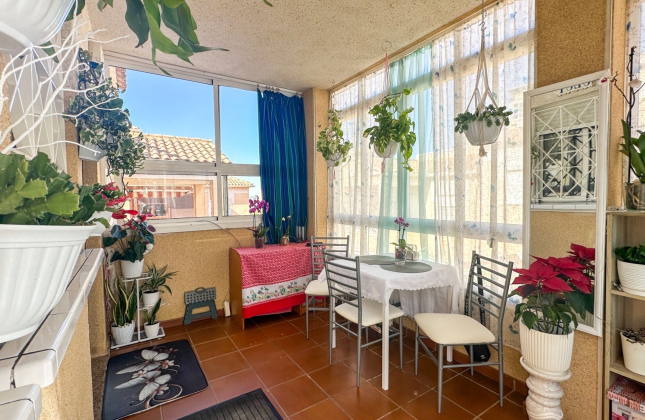 Resale - Bungalow - Torrevieja