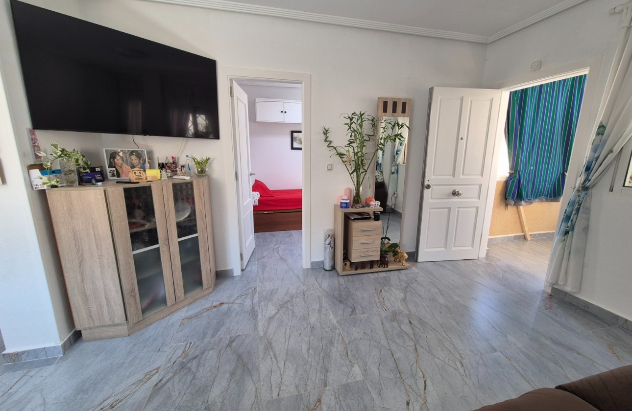 Resale - Bungalow - Torrevieja