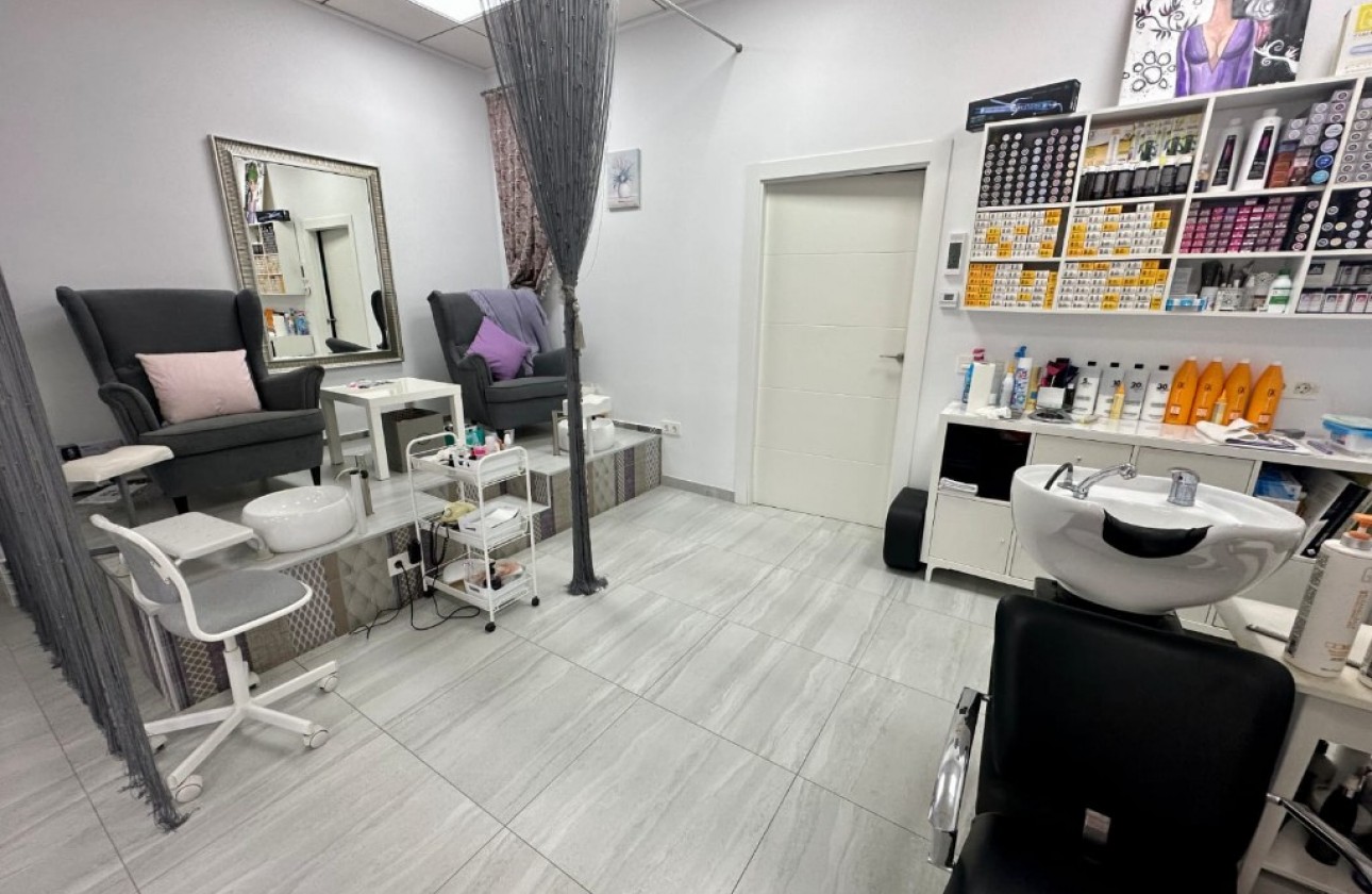 Resale - Commercial - Orihuela Costa - La Zenia