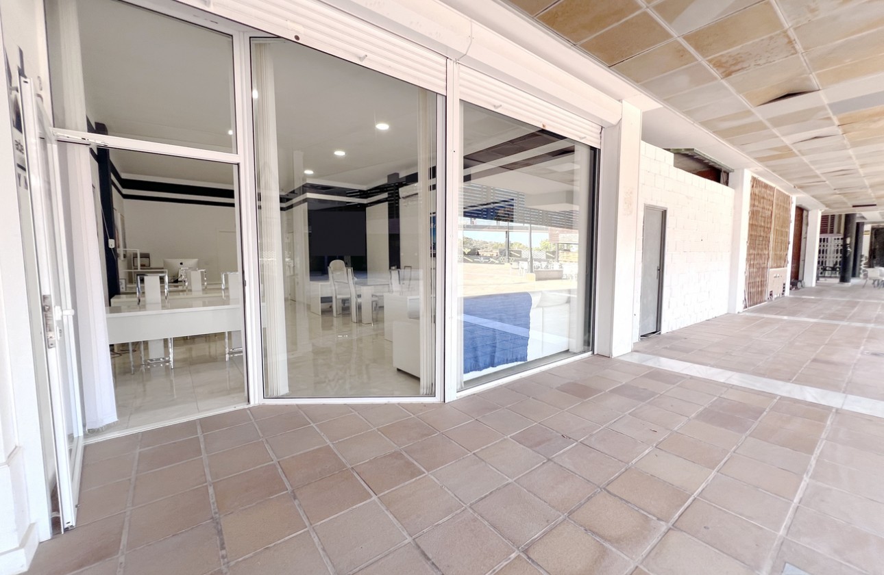 Resale - Commercial - Orihuela Costa - Playa Flamenca