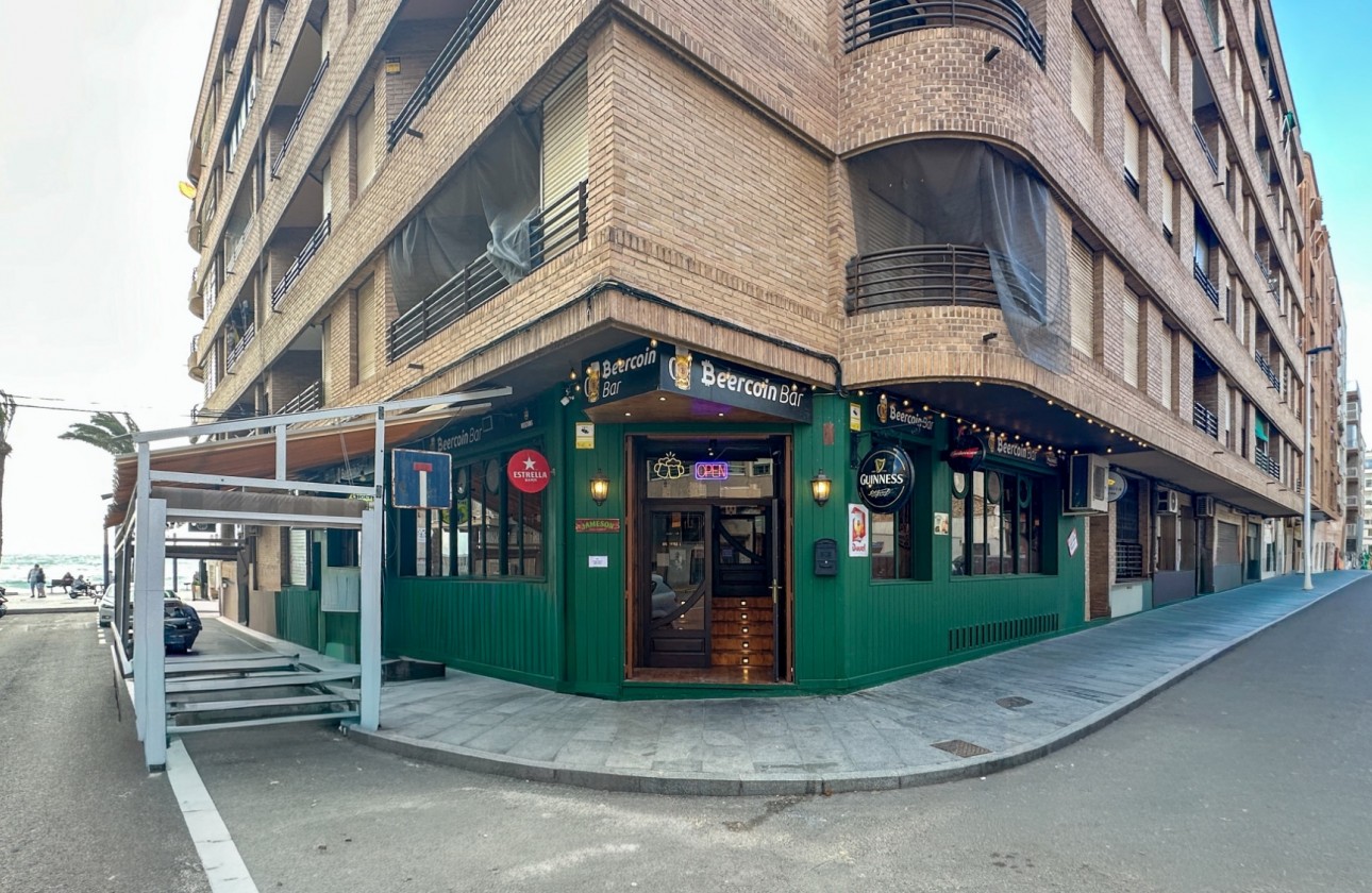 Resale - Commercial - Torrevieja - Playa del Cura