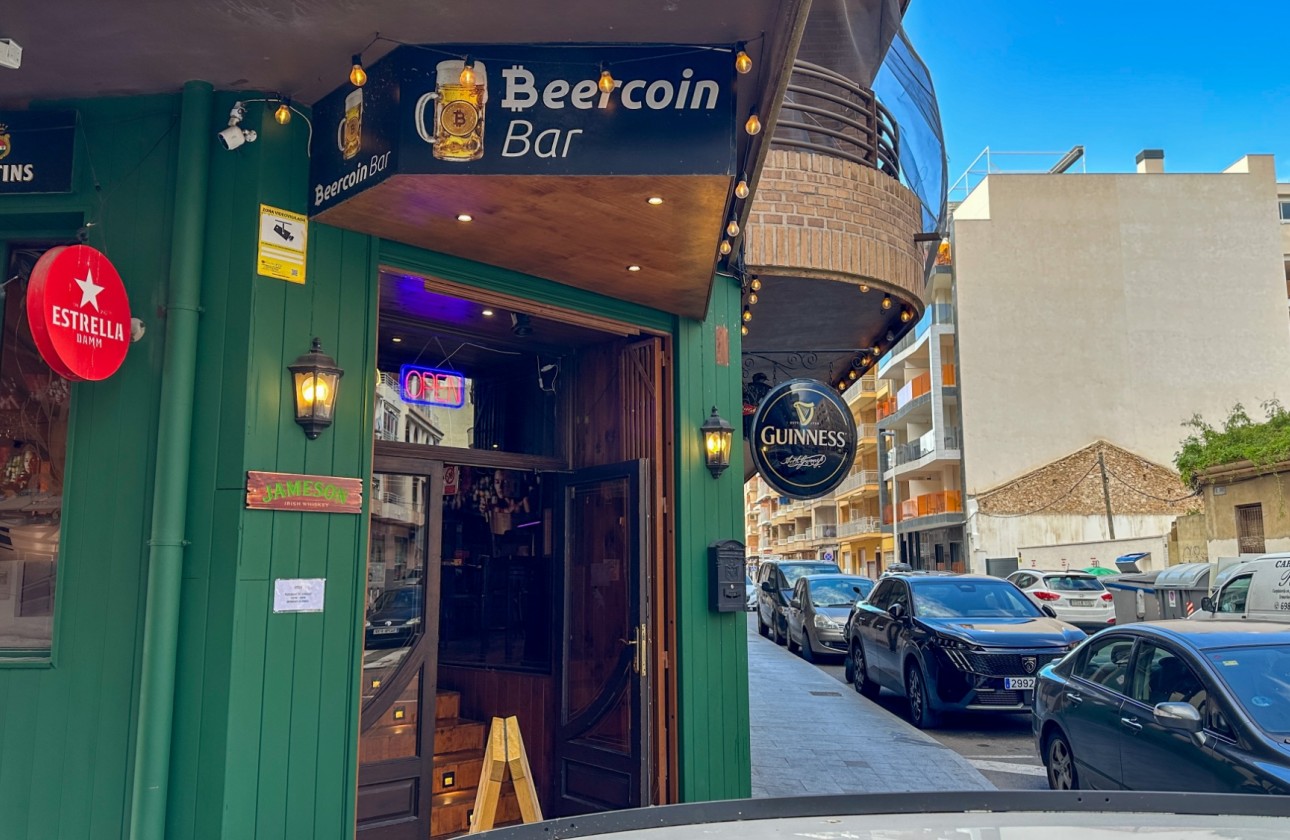 Resale - Commercial - Torrevieja - Playa del Cura