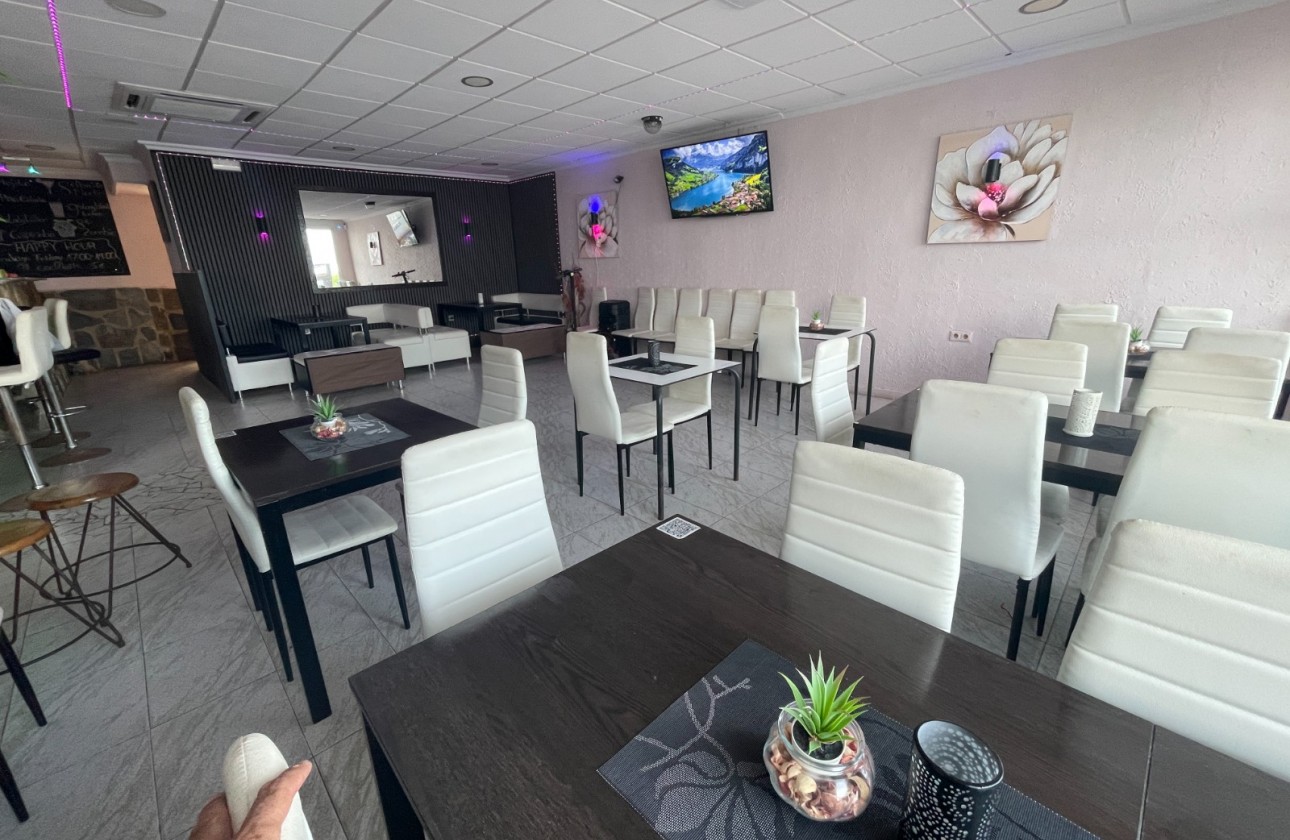 Resale - Commercial - Torrevieja