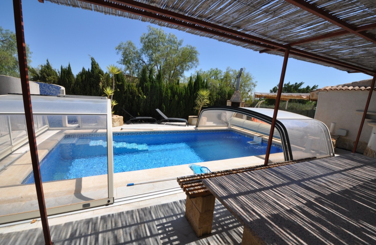 Resale - Country House - Crevillente
