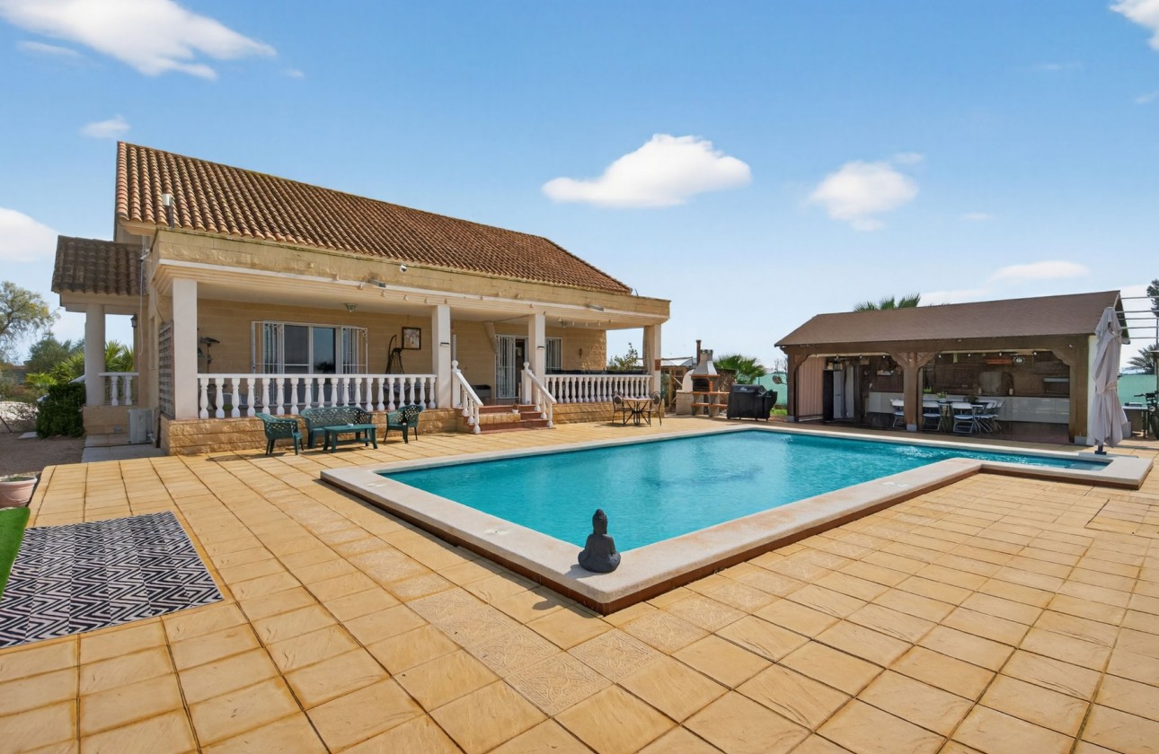 Resale - Country House - Crevillente