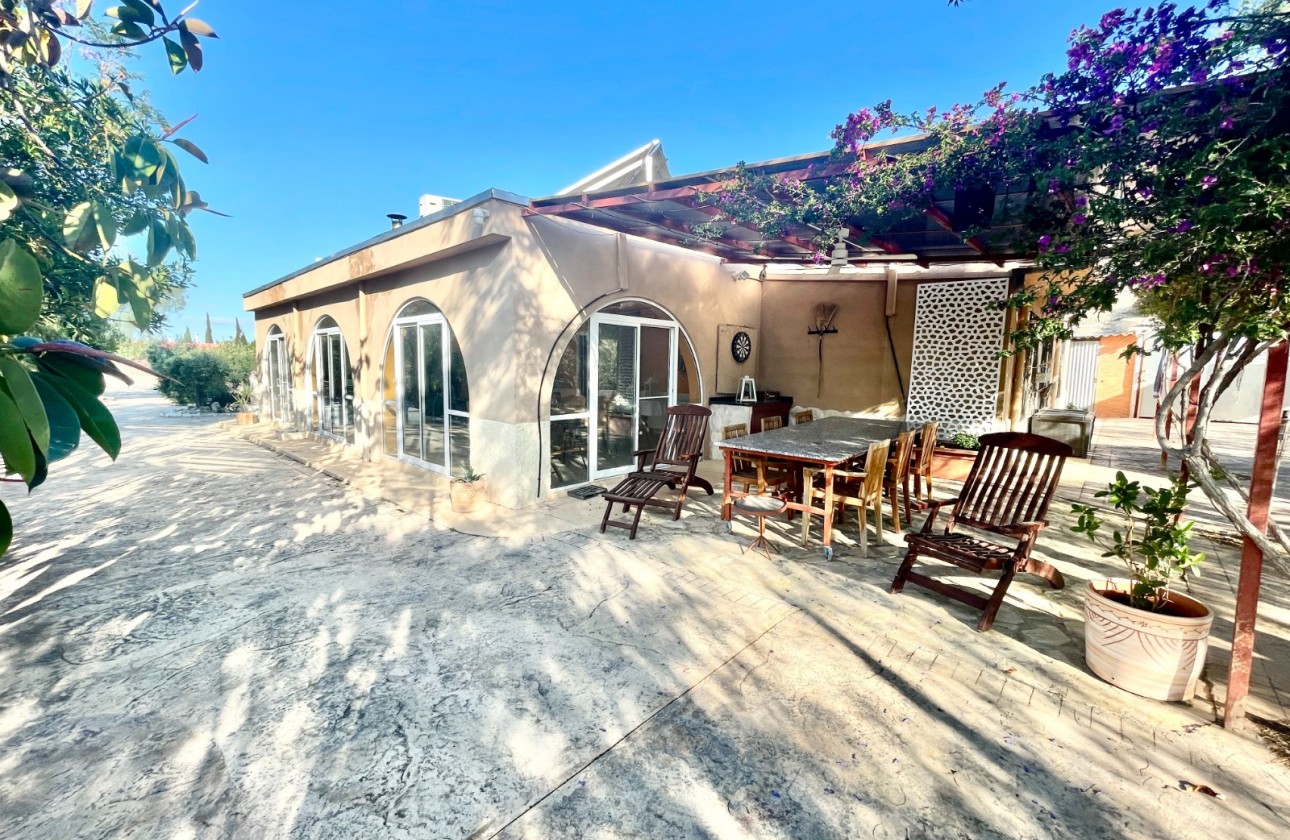 Resale - Country House - Crevillente