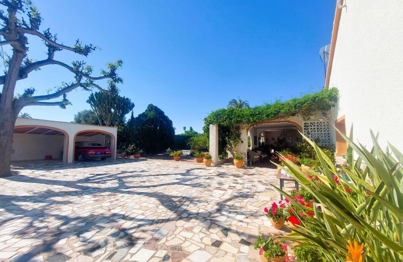 Resale - Country House - La Marina