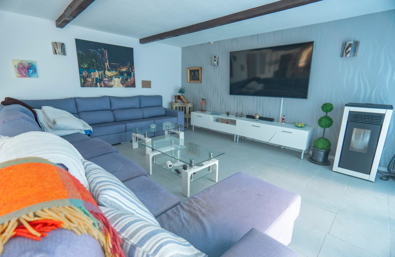 Resale - Country House - Los Montesinos