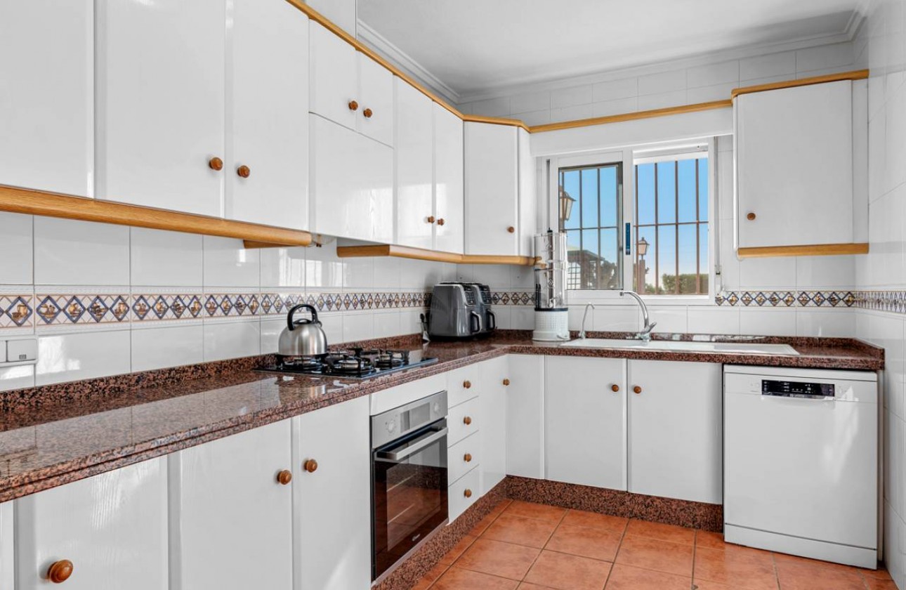 Resale - Country House - Los Montesinos