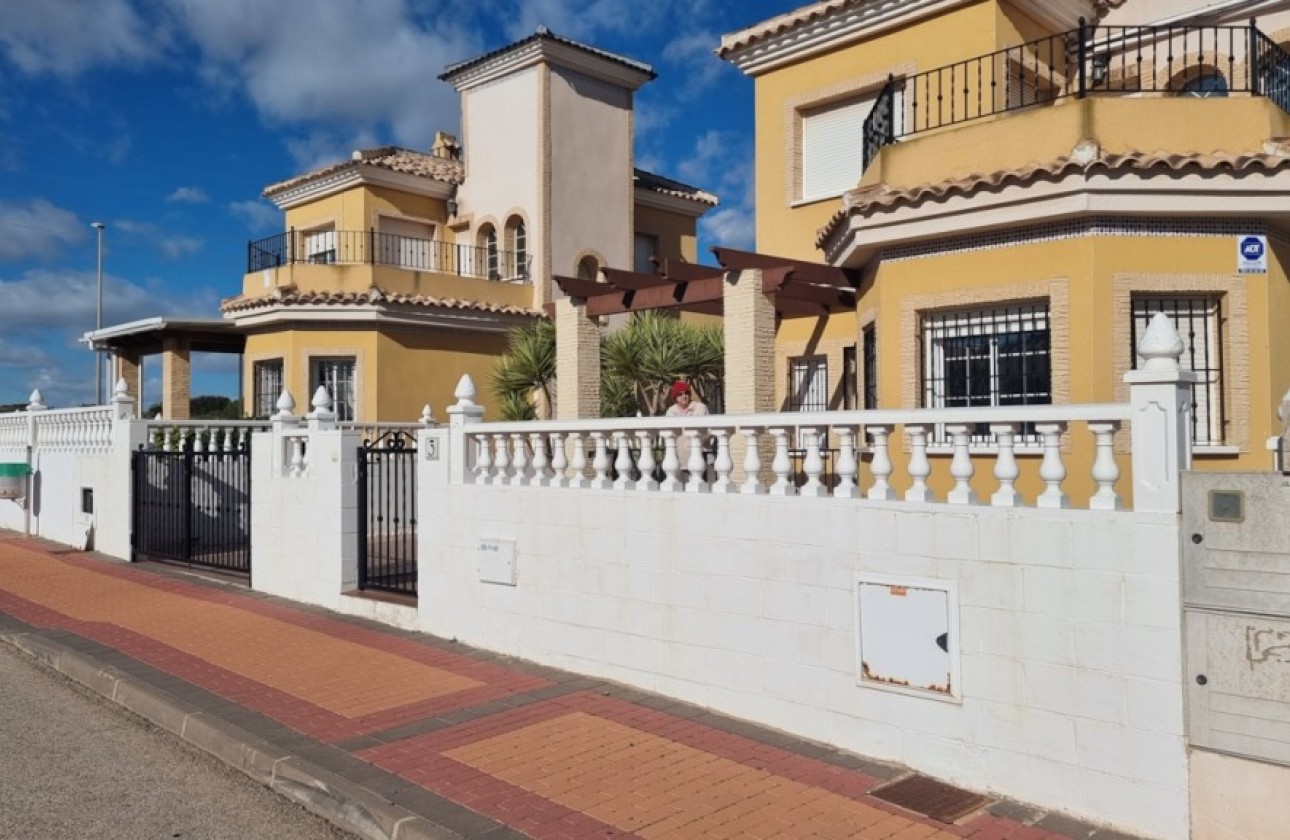 Resale - Detached Villa - Algorfa