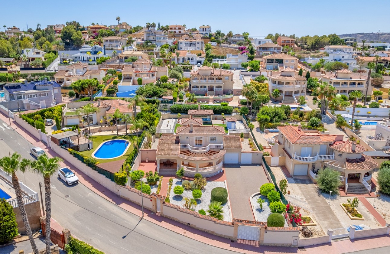 Resale - Detached Villa - Algorfa