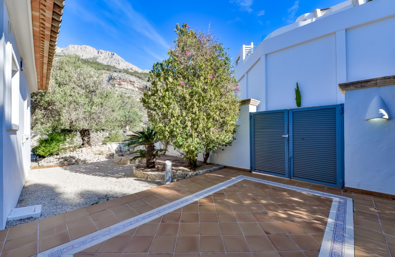 Resale - Detached Villa - Altea