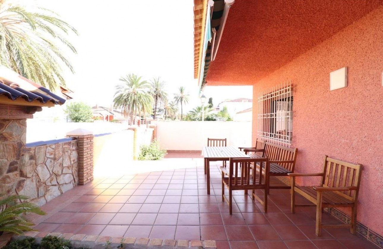 Resale - Detached Villa - Cabo Roig - MUY CERCA DE LA PLAYA