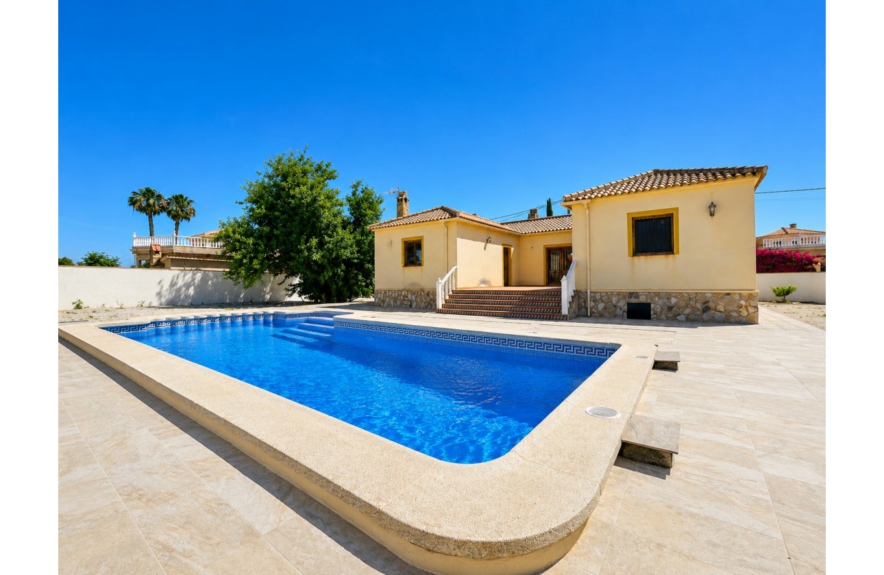 Resale - Detached Villa - Catral