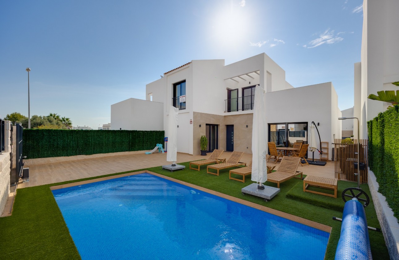 Resale - Detached Villa - Ciudad Quesada