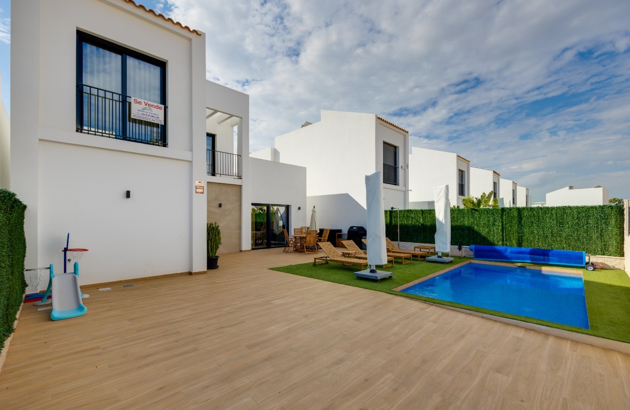Resale - Detached Villa - Ciudad Quesada