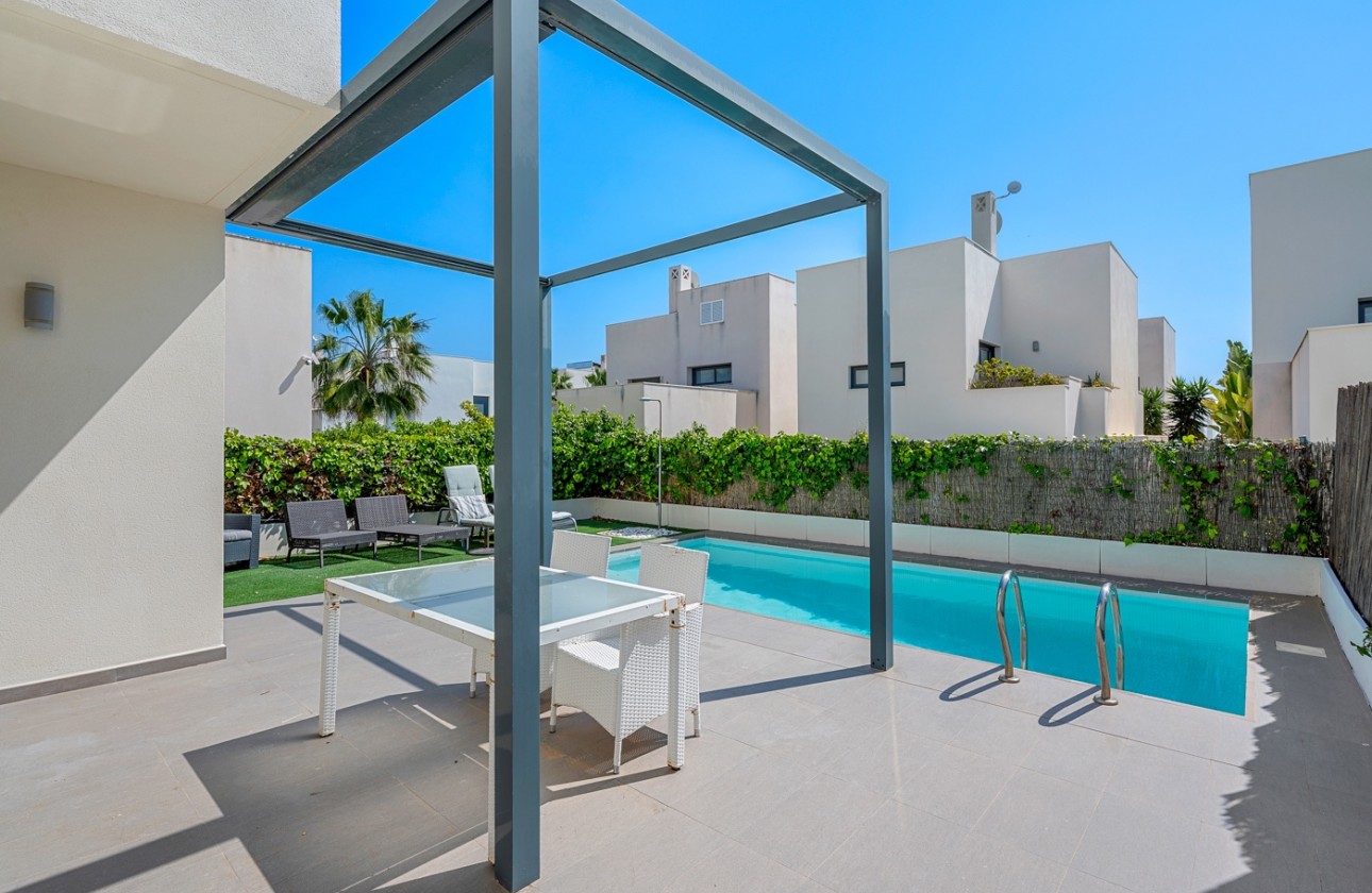 Resale - Detached Villa - Ciudad Quesada