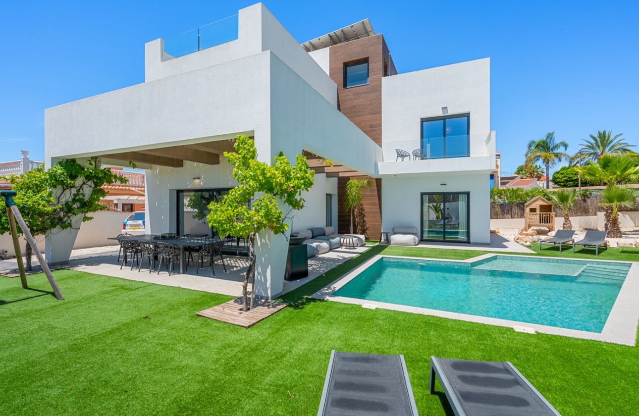 Resale - Detached Villa - Ciudad Quesada
