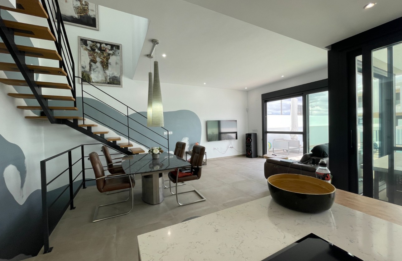 Resale - Detached Villa - Dolores