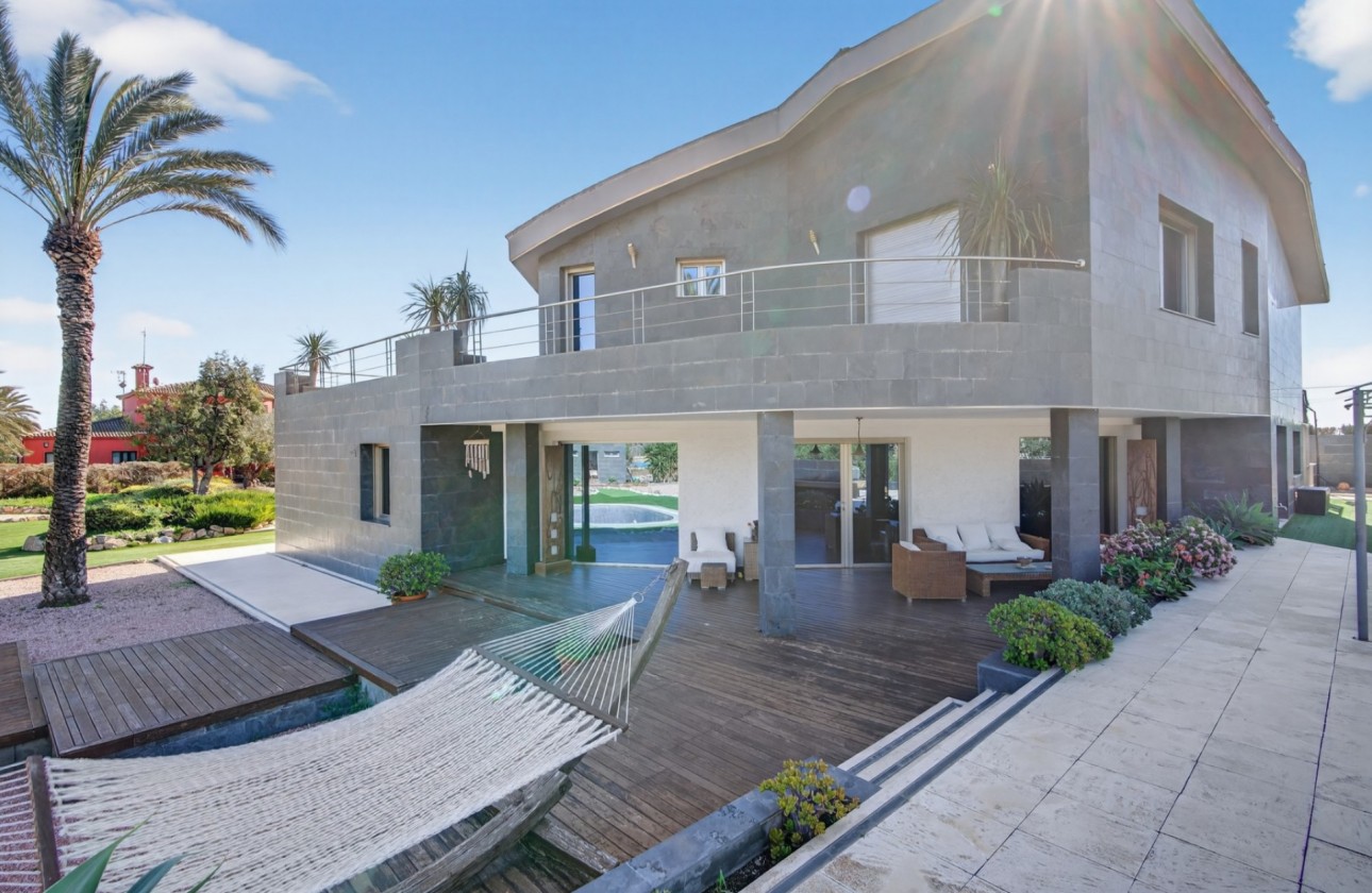 Resale - Detached Villa - Elche
