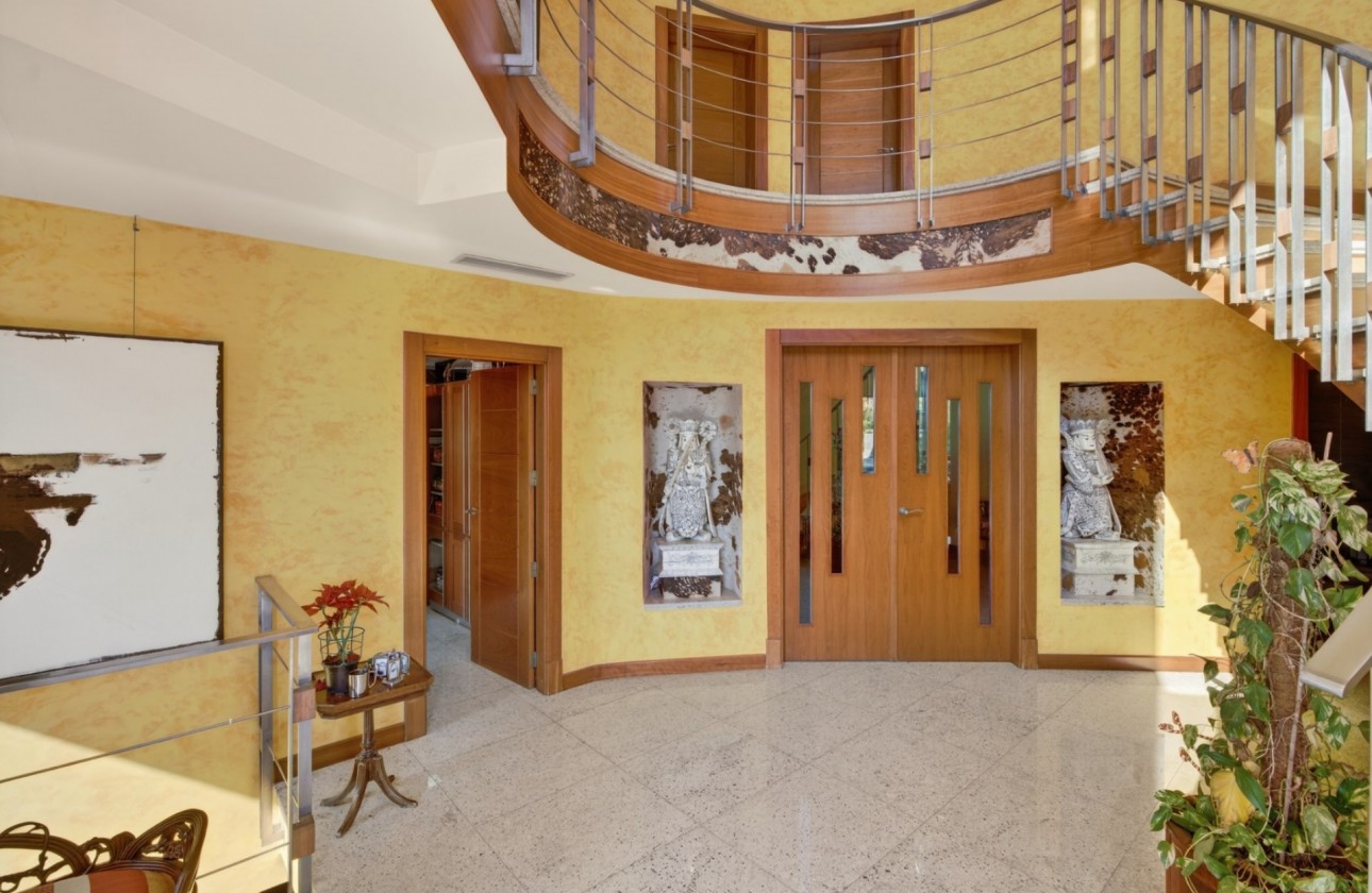 Resale - Detached Villa - Elche