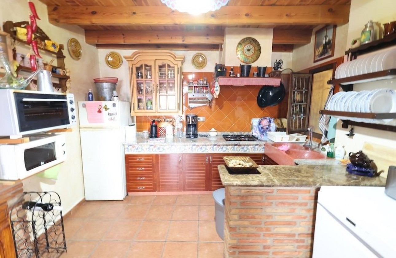 Resale - Detached Villa - Fortuna