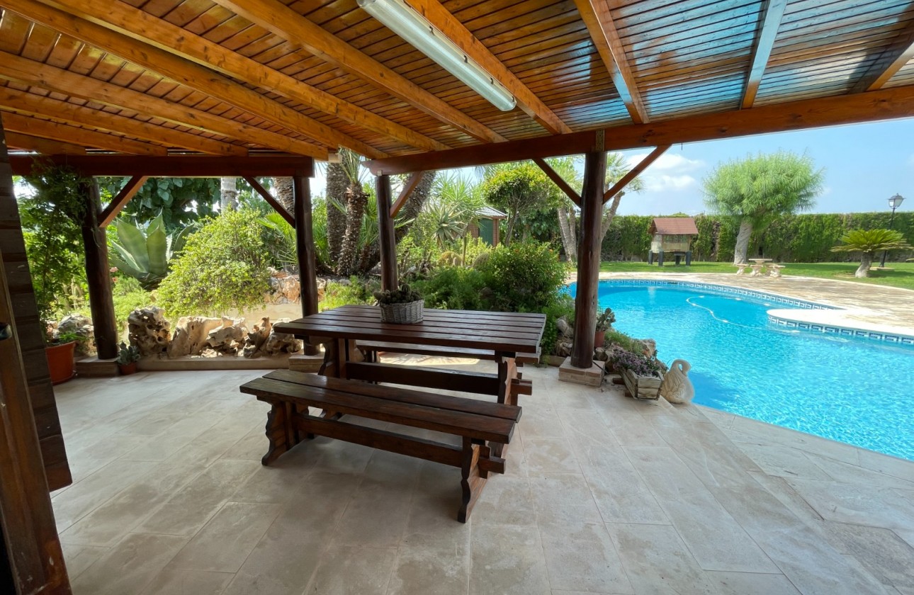 Resale - Detached Villa - La Marina