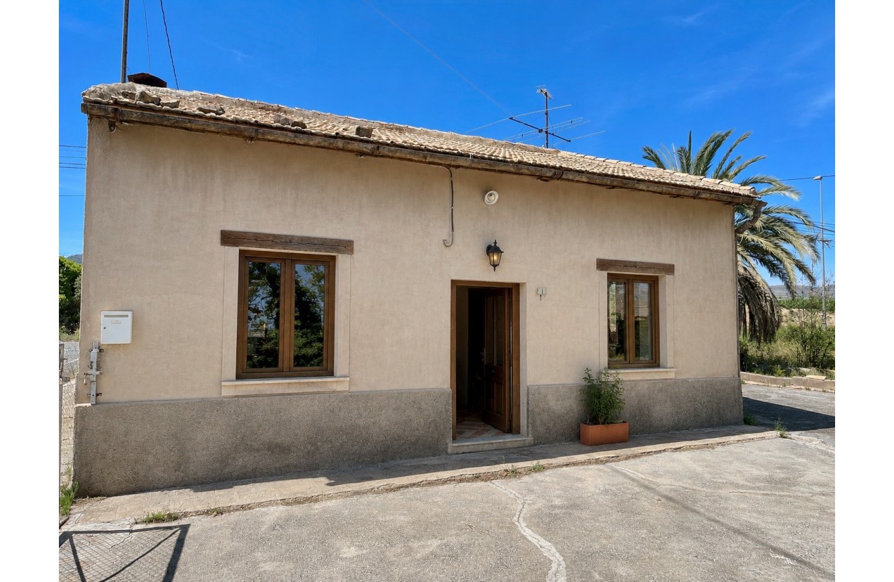 Resale - Detached Villa - La Romana