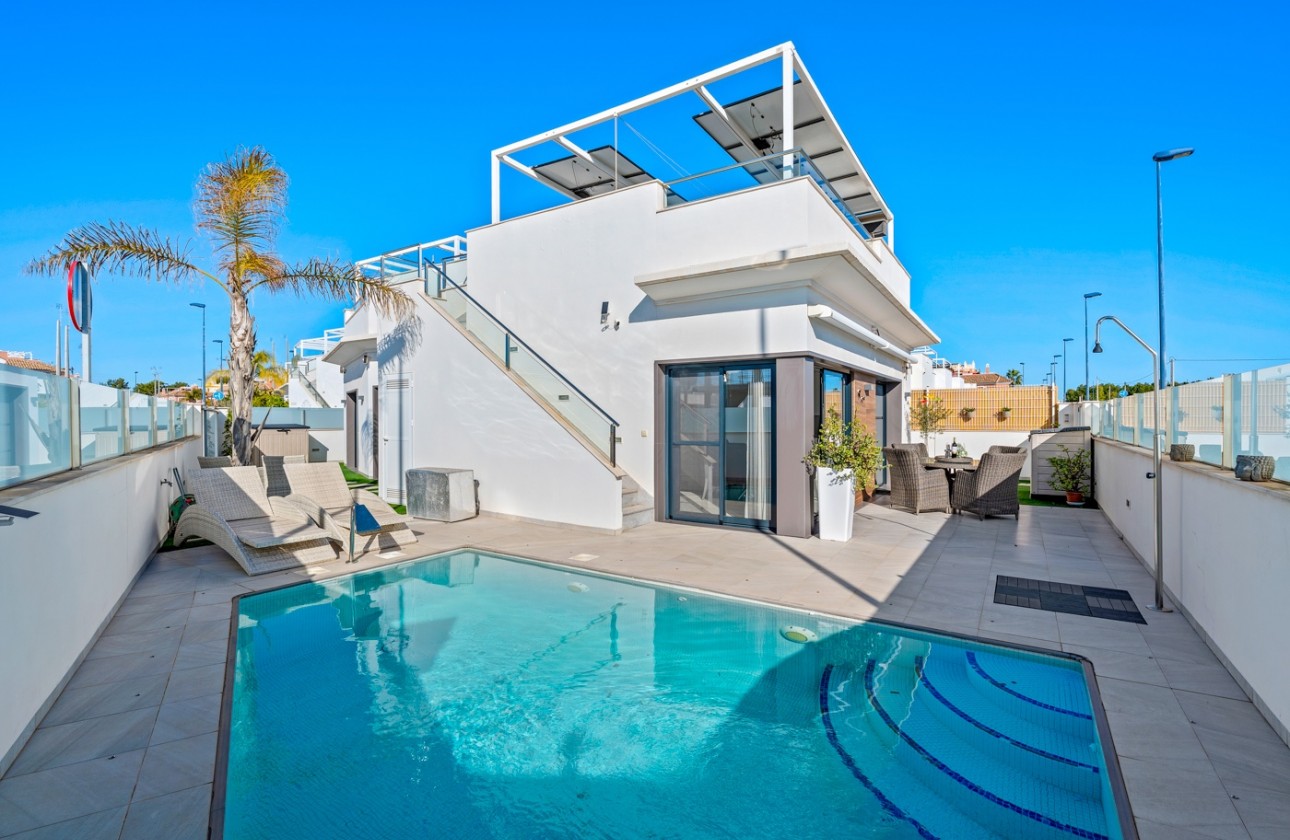 Resale - Detached Villa - Los Alcazares