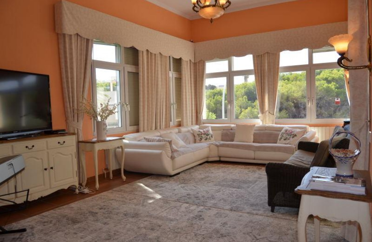 Resale - Detached Villa - Orihuela Costa - Dehesa de campoamor