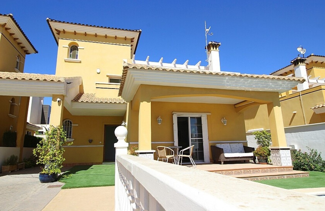 Resale - Detached Villa - Orihuela Costa - La Zenia