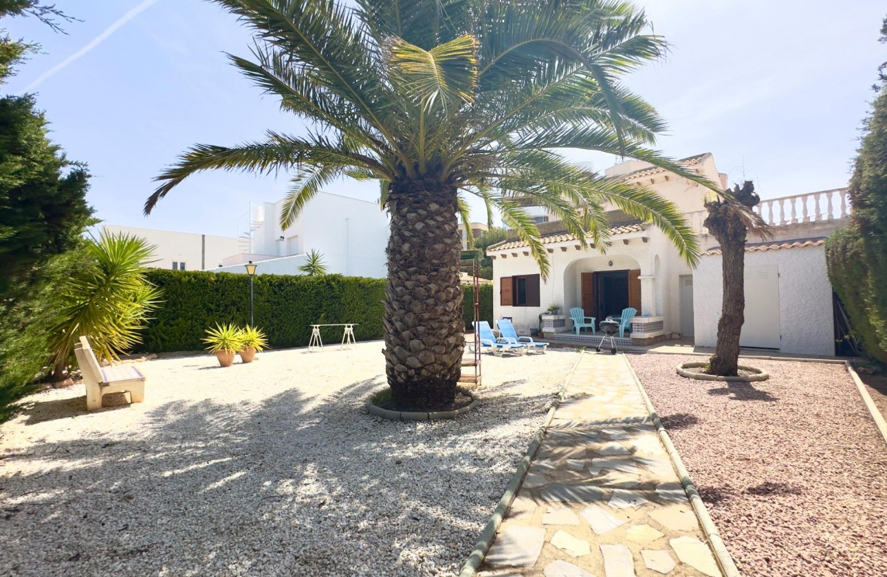 Resale - Detached Villa - Orihuela Costa - La Zenia