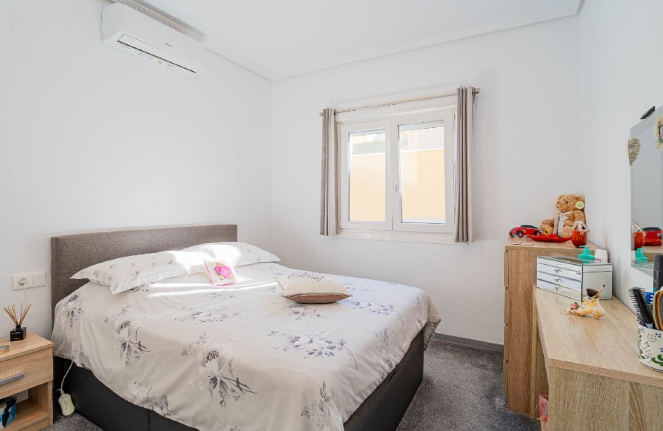 Resale - Detached Villa - Orihuela Costa - Los Altos