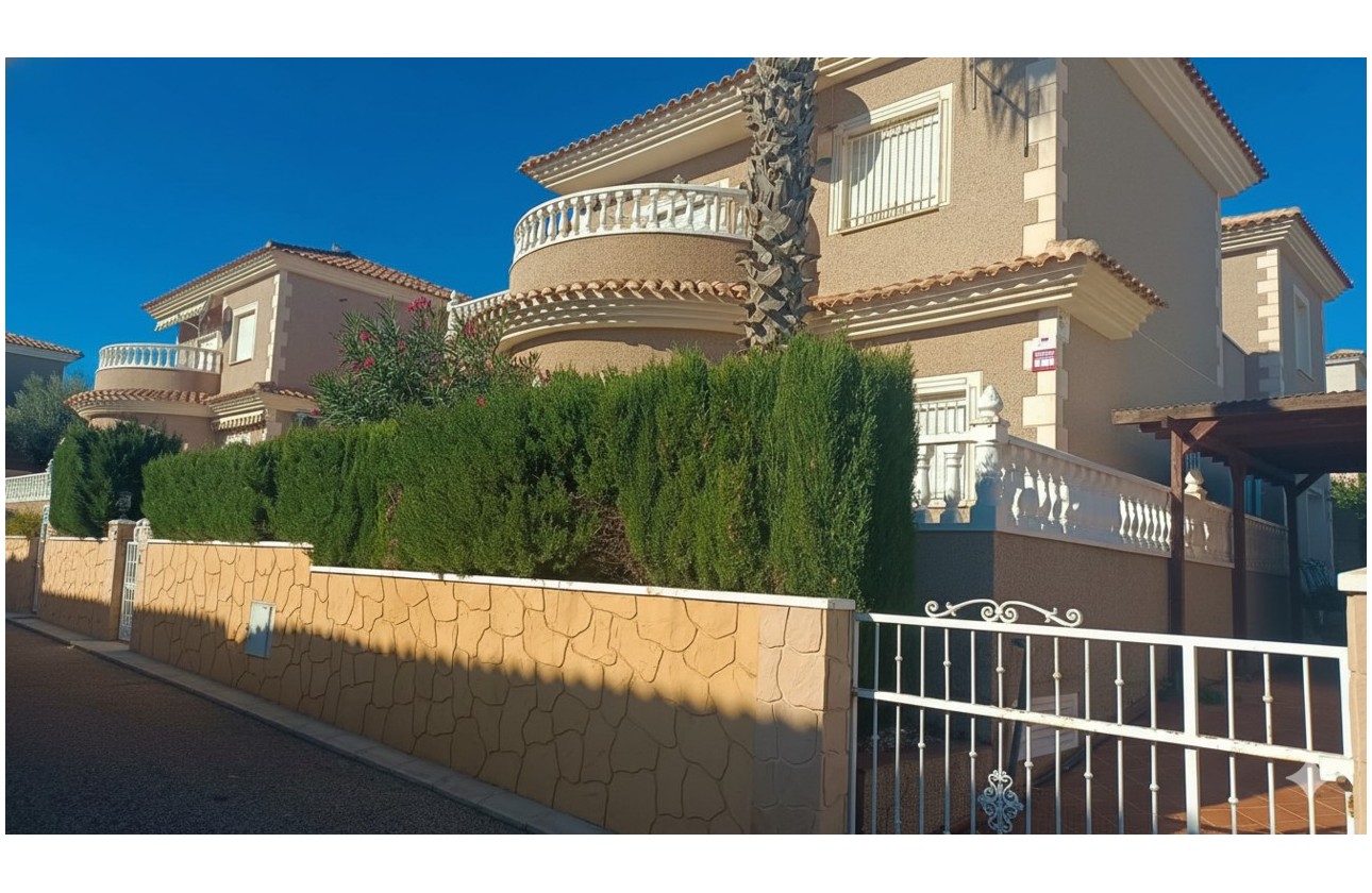 Resale - Detached Villa - Orihuela Costa - Los Altos