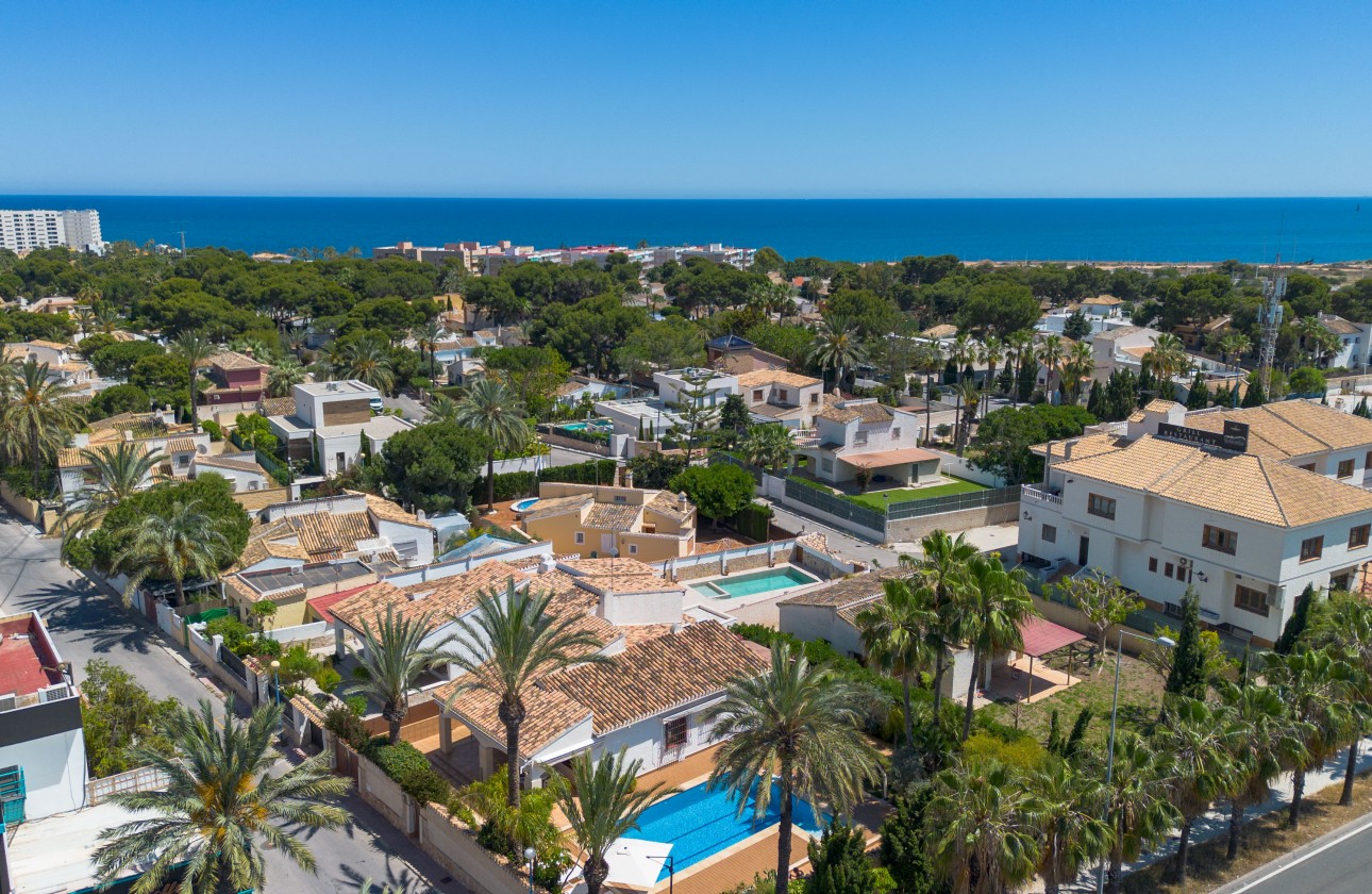 Resale - Detached Villa - Orihuela Costa - Punta Prima