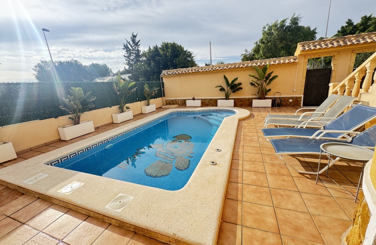 Resale - Detached Villa - Orihuela Costa - Villamartín