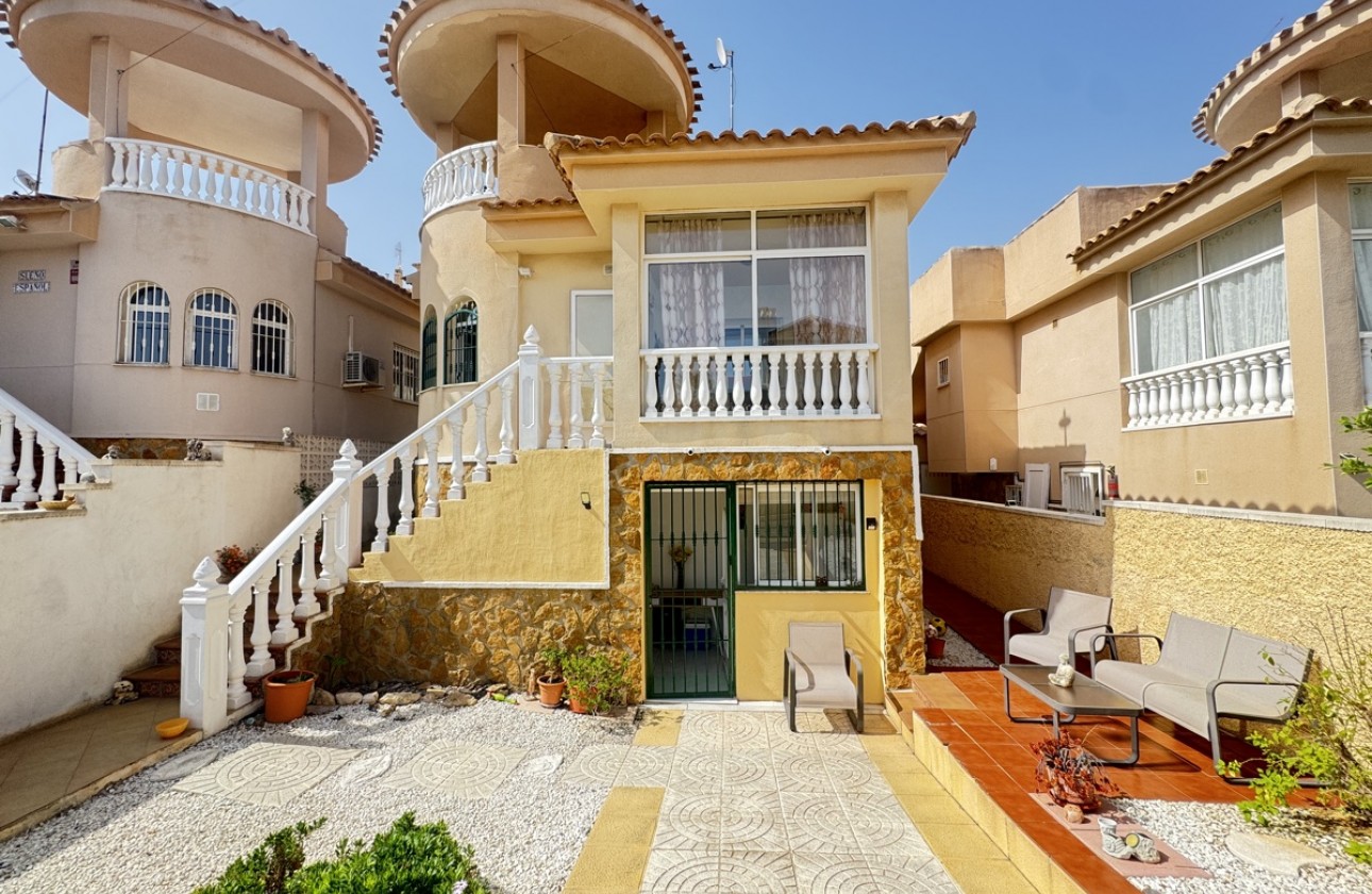 Resale - Detached Villa - Orihuela Costa - Villamartín