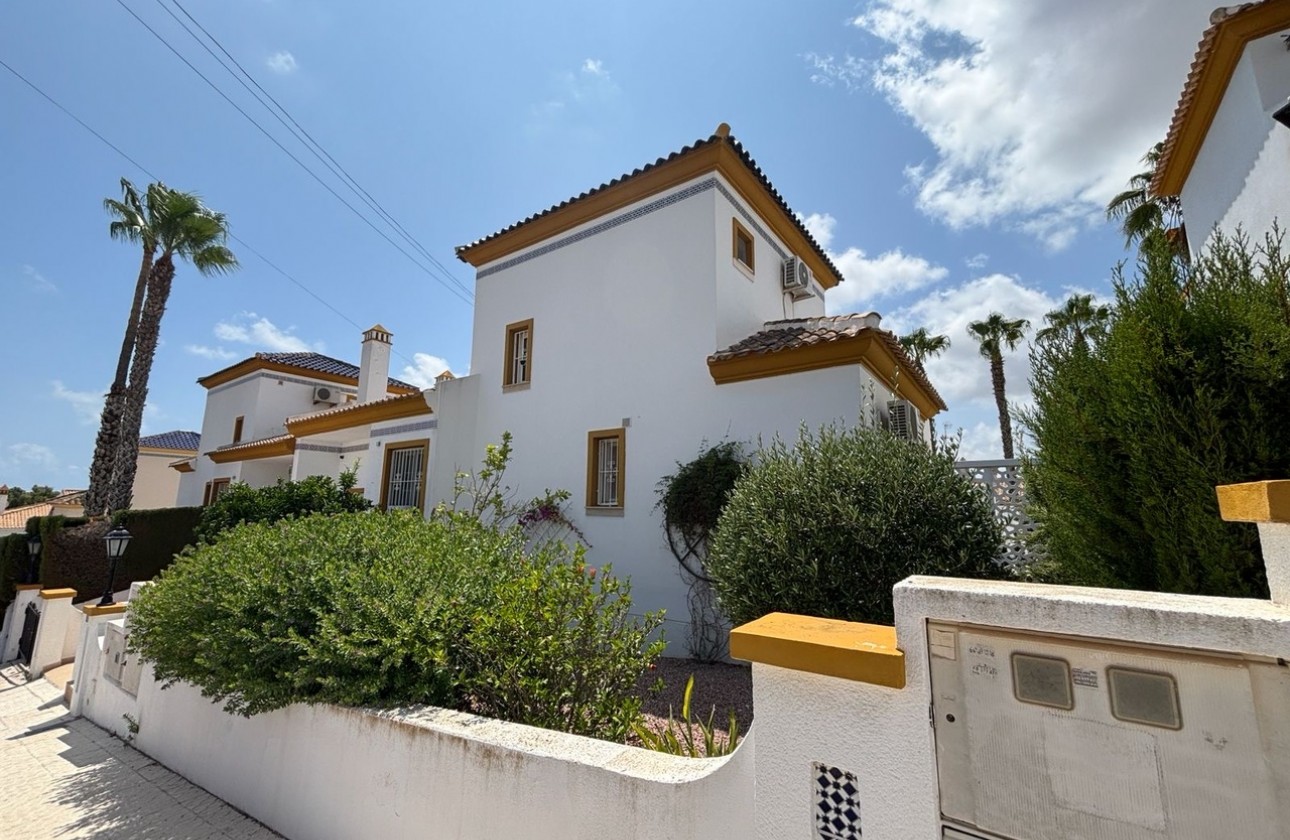 Resale - Detached Villa - Orihuela Costa - Villamartín