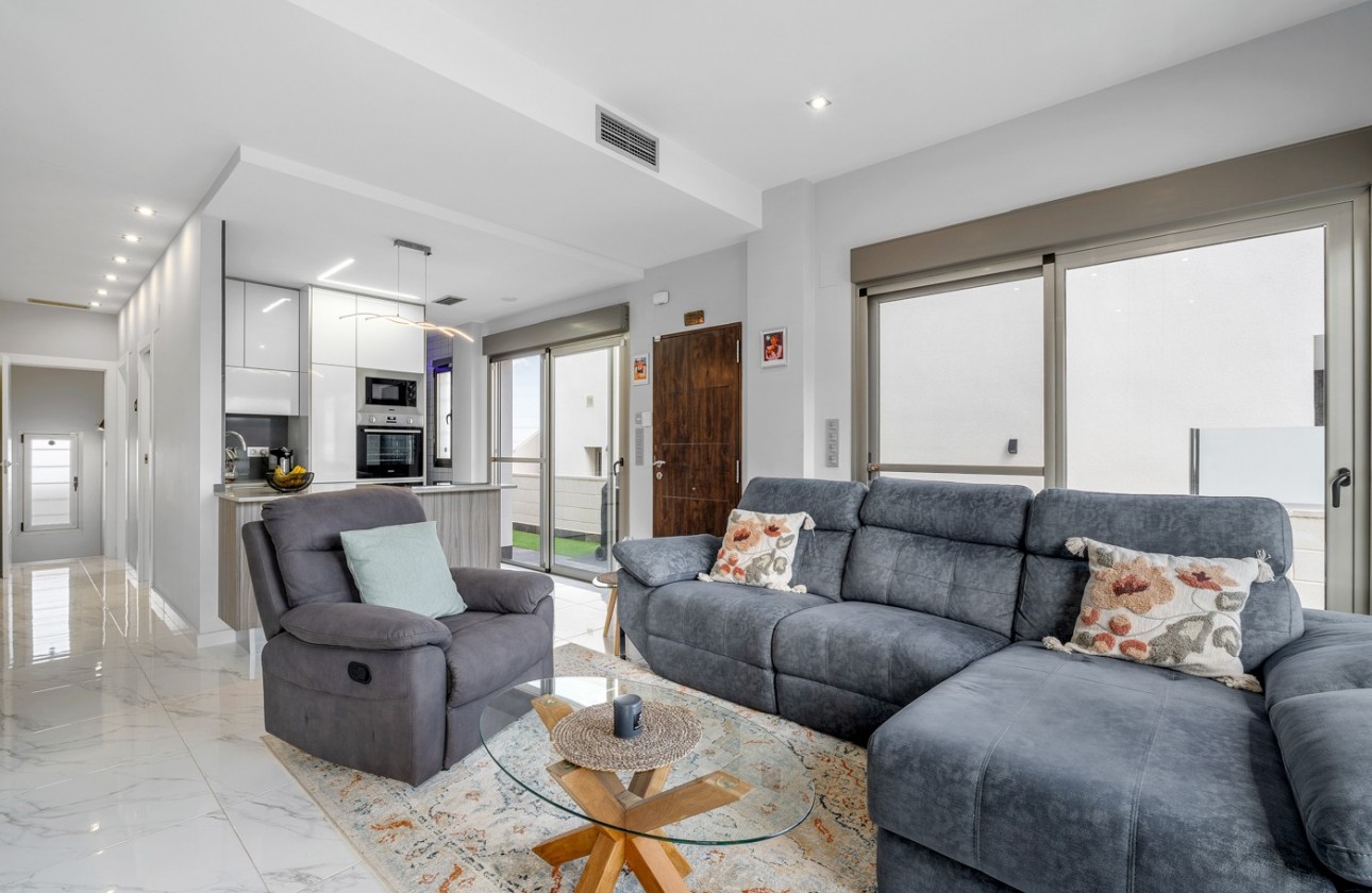 Resale - Detached Villa - Orihuela Costa - Villamartín