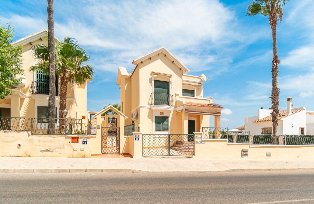 Resale - Detached Villa - Orihuela Costa - Villamartín