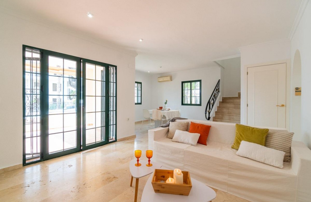 Resale - Detached Villa - Orihuela Costa - Villamartín