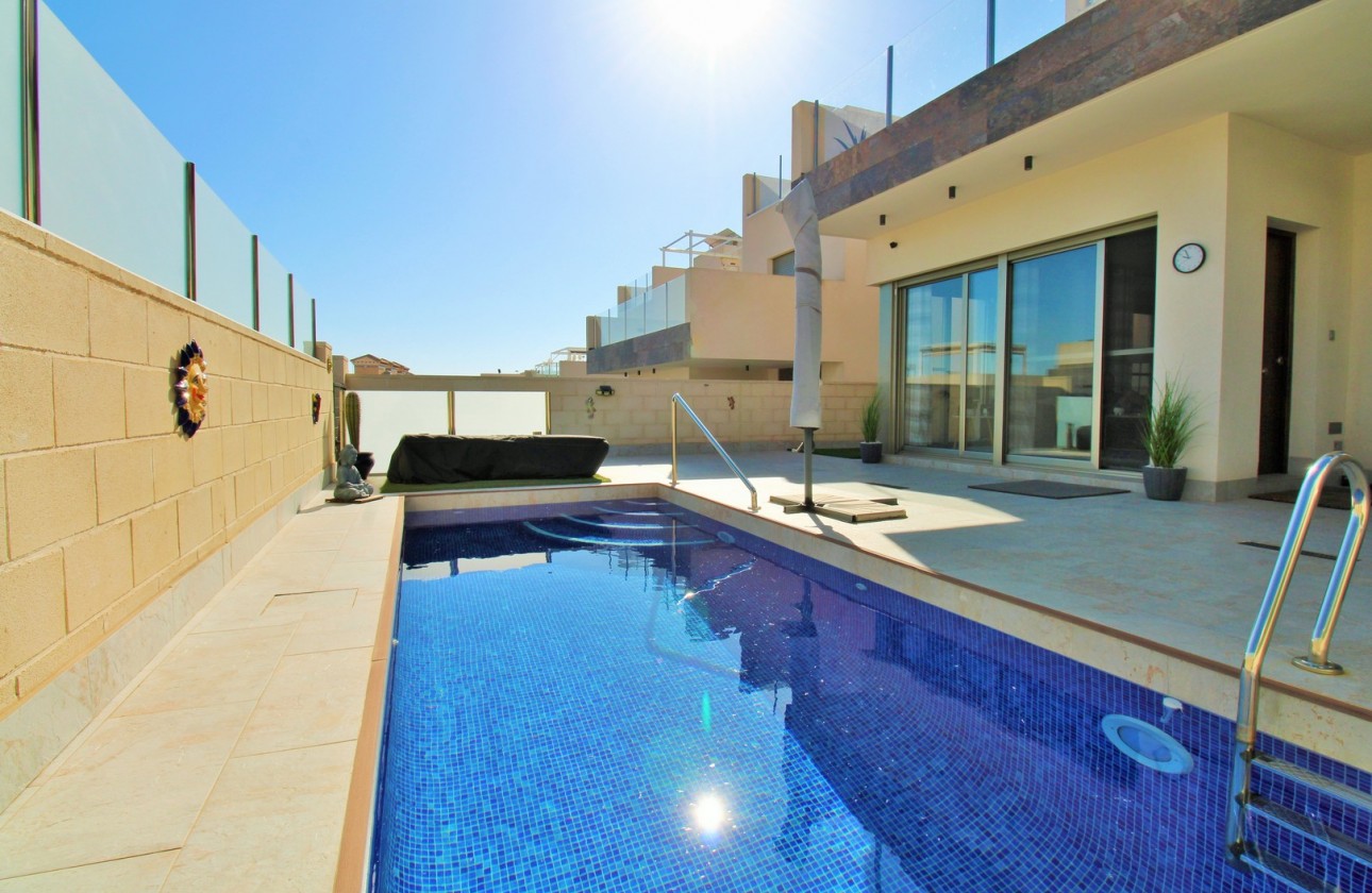 Resale - Detached Villa - Orihuela Costa - Villamartín