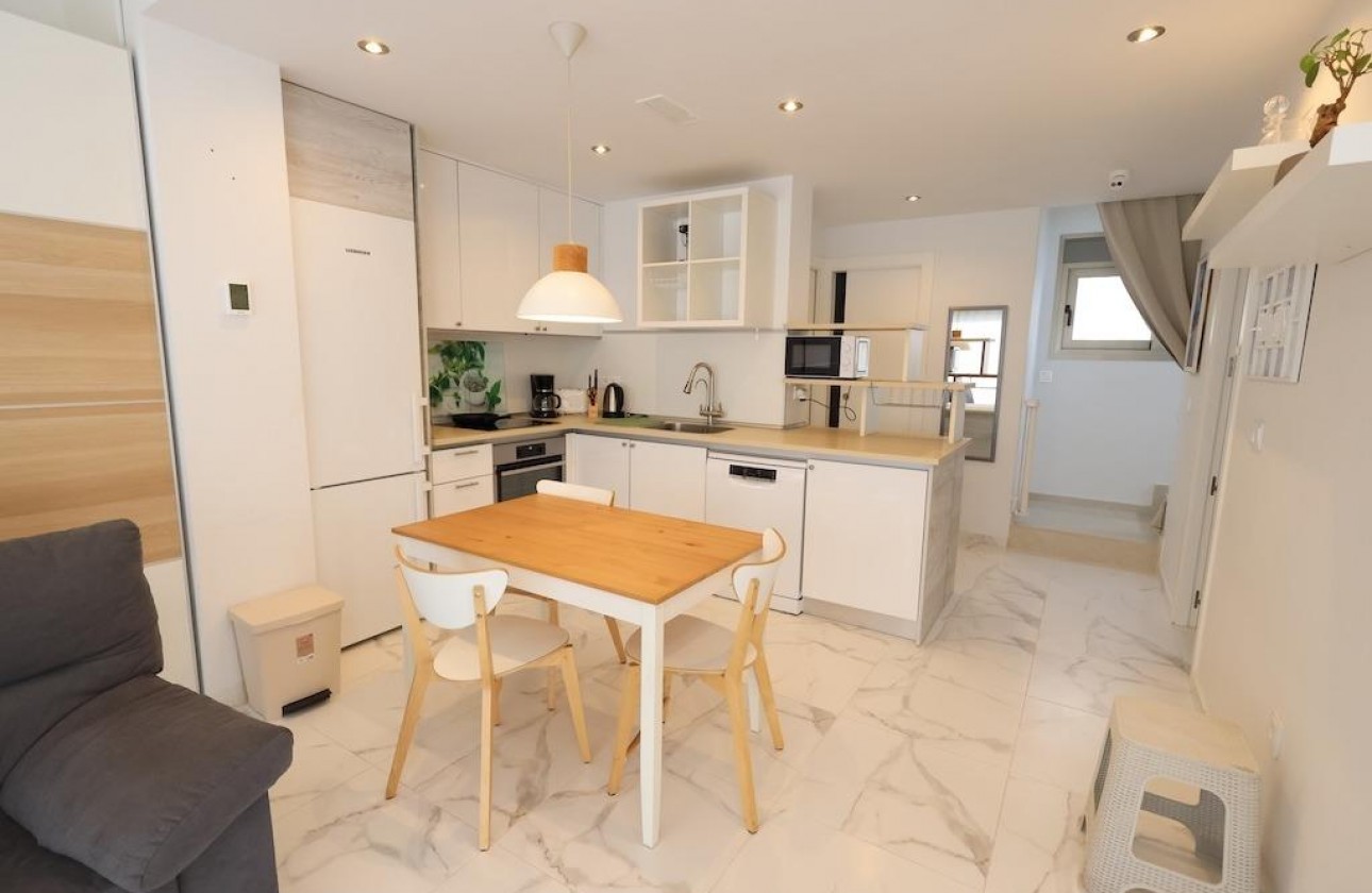 Resale - Detached Villa - Orihuela Costa - Villamartín