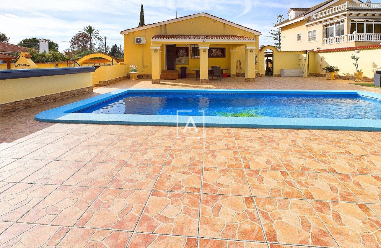 Resale - Detached Villa - Pinar de Campoverde