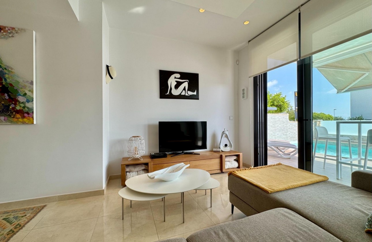 Resale - Detached Villa - San Miguel de Salinas - Bellavista
