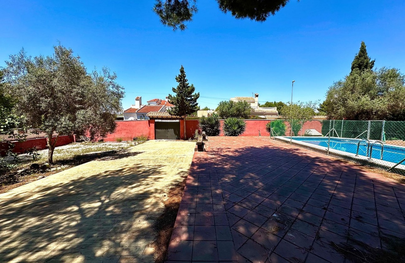 Resale - Detached Villa - San Miguel de Salinas