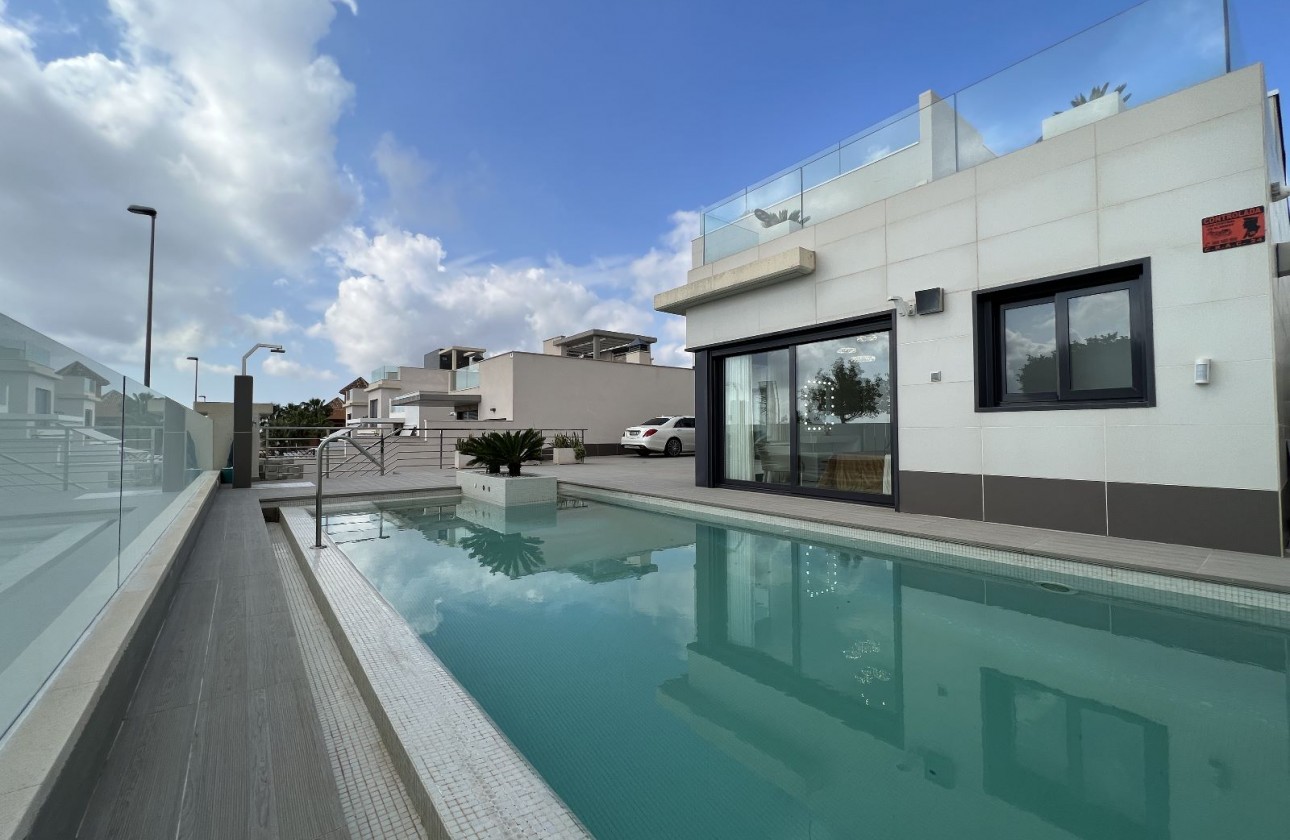 Resale - Detached Villa - San Miguel de Salinas